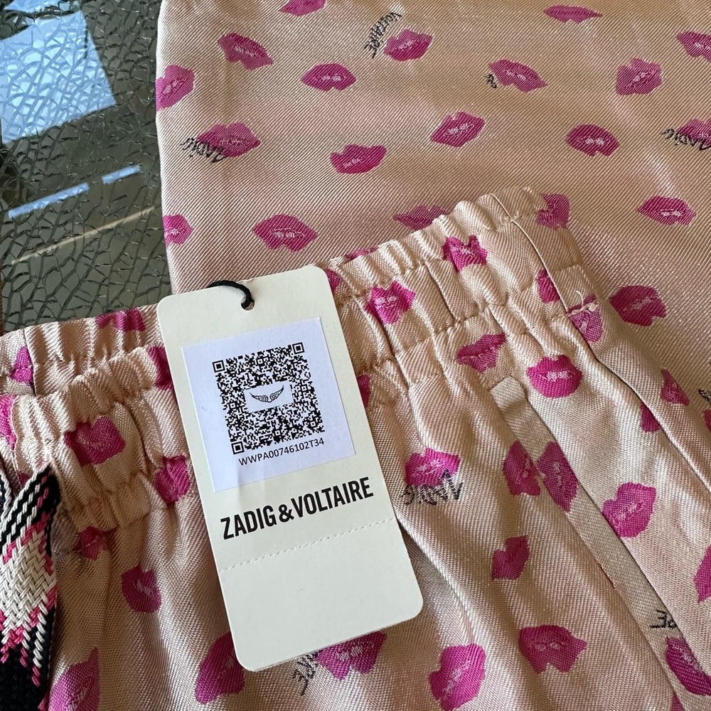 ZADIG & VOLTAIRE PMY JAC LIPS SIZE 34 (2) LIGHT PINK WITH BRIGHT PINK LIPS NWT - Picture 4 of 7